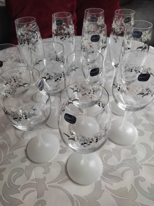 Сервиз ,бокалы ,