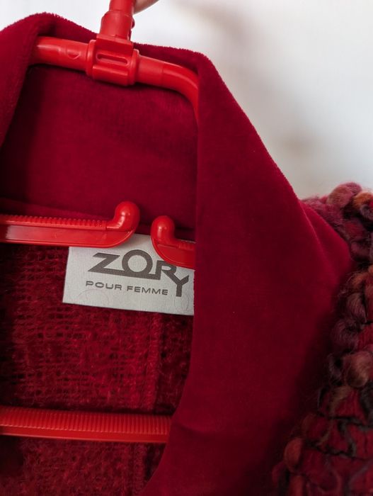 Нова цена!!! Бутикова жилетка, ръчно изработена, червена