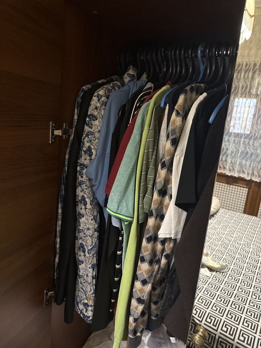 Продам спальный гарнитур