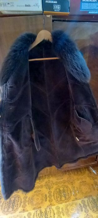 Palto razmer L (464850) tugri keladi