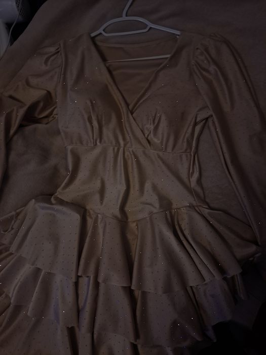 Rochie cu pietricele