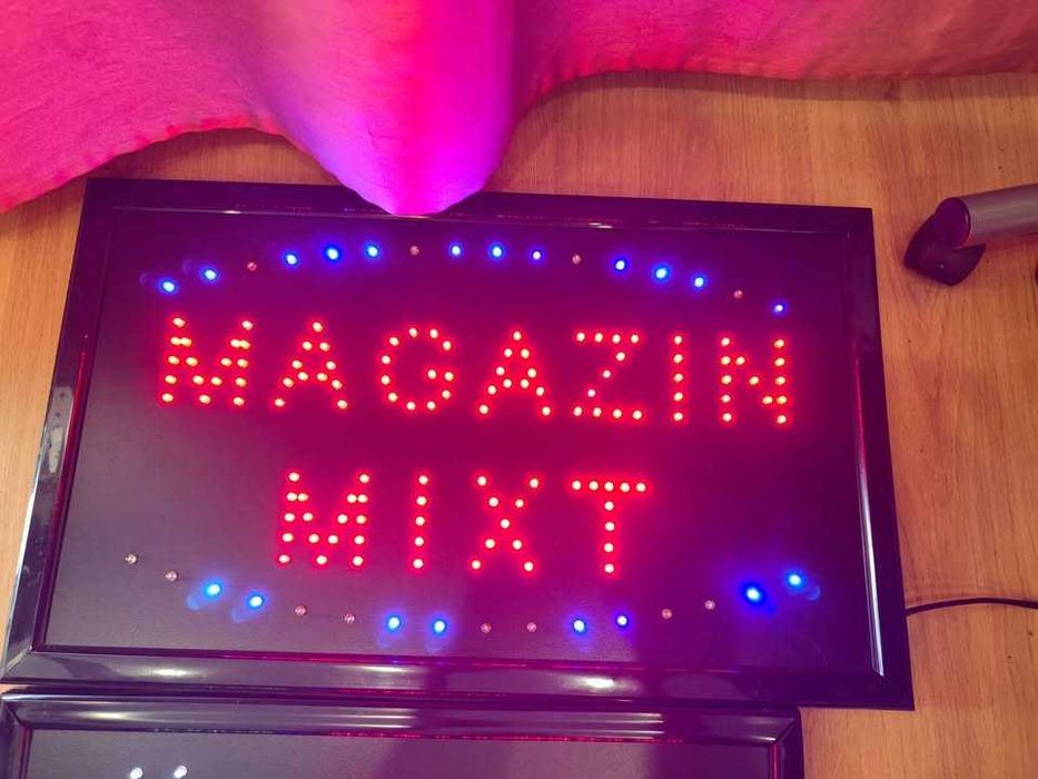 Panouri publicitare LED magazin alimentar mixt