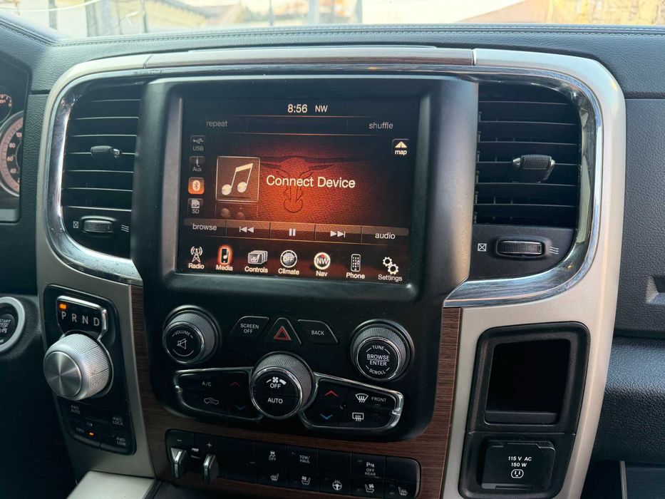 Dodge RAM 1500 Clasic - Laramie - autoutilitara 5.7HEMI