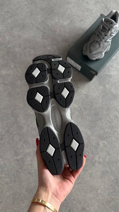 New Balance 9060 - Shadow Grey