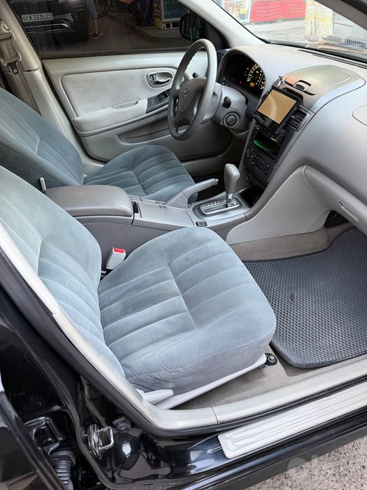 Nissan Maxima a33