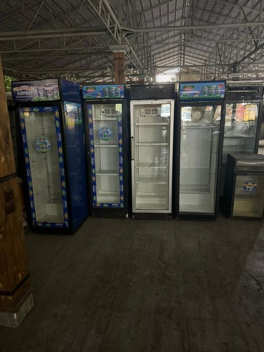 Холодильник витринный