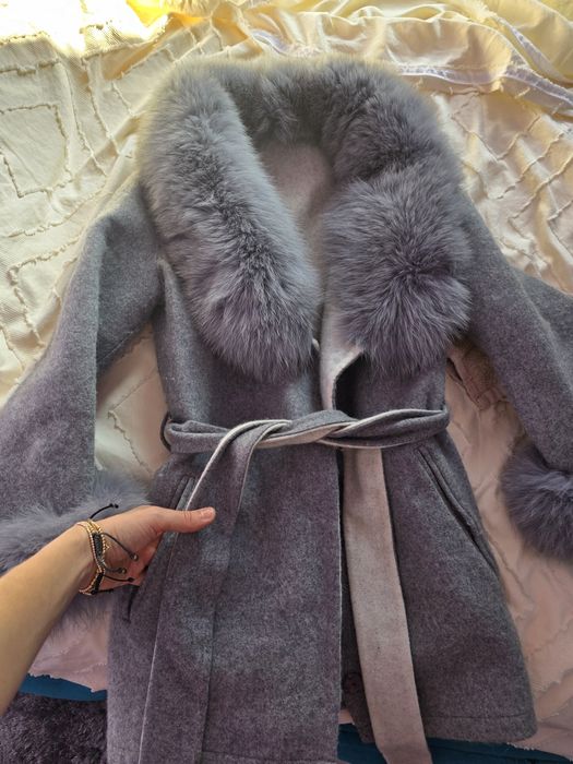 Palton blana naturala stufoasa  calduros iarna
