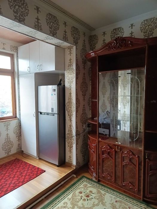 Ялангач массив  орр базарчик продаётся квартира 2/4/4