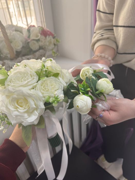 Продам цветы и бутоньерки