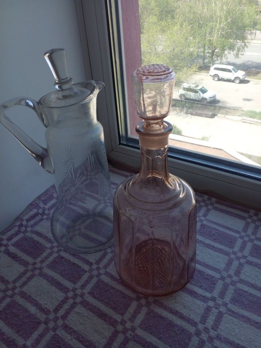 Графин граненый советский