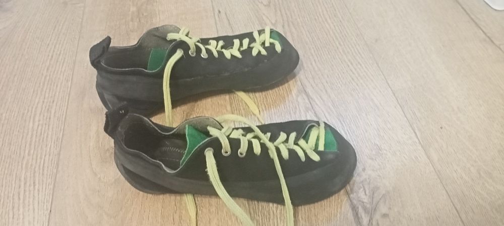 Скальные туфли, скальники