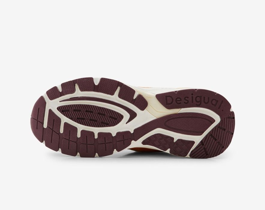 Маратонки desigual