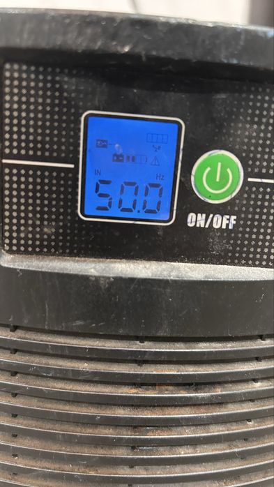 источник бесперебойного питания (UPS)