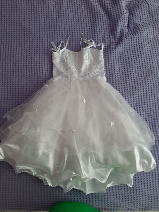 Шаферска рокля за 6 годишна госпожица