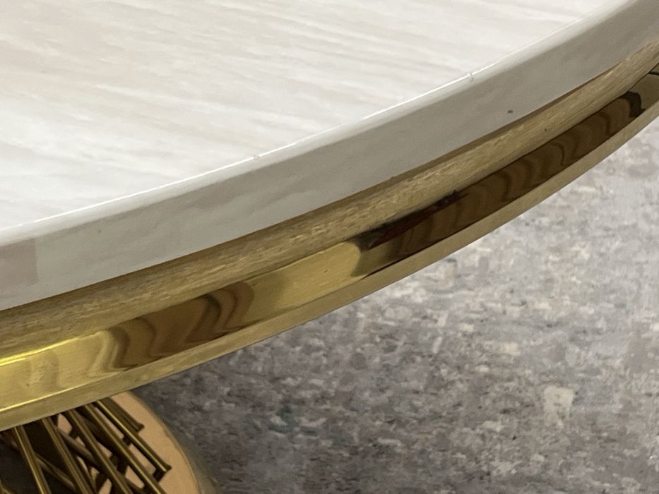 Стол из мрамора и латуни