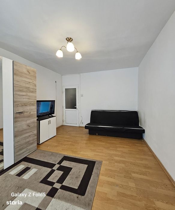 Garsonieră spațioasă de închiriat | Str. Bumbacului | Etaj 1