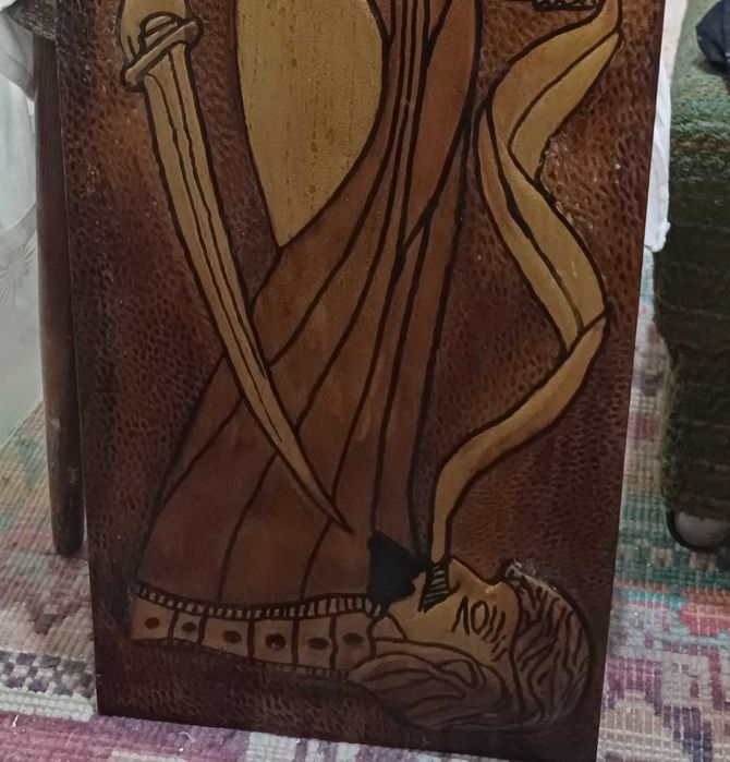 Старинна картина гипсова декорация за стена