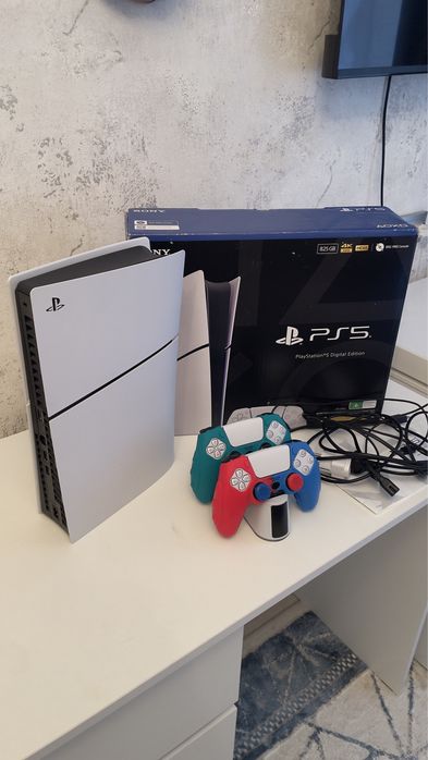 PlayStation 5 Slim Digital Edition продается
