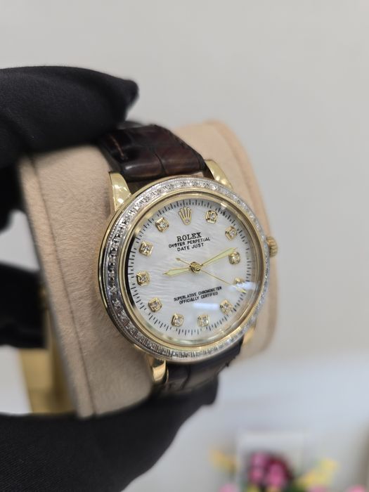 Женские Ролексы в стиле классика с бриллиантами