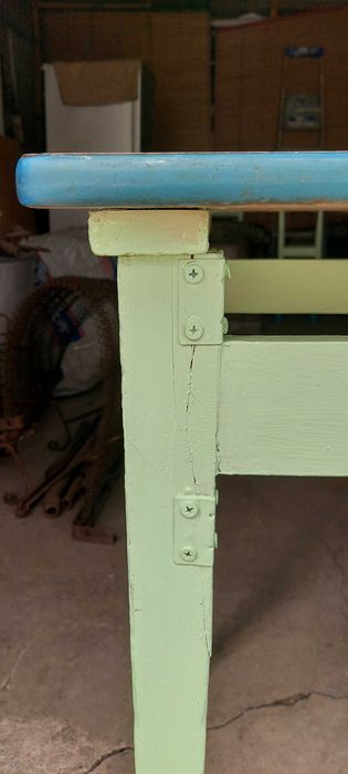 Продам стол кухонный