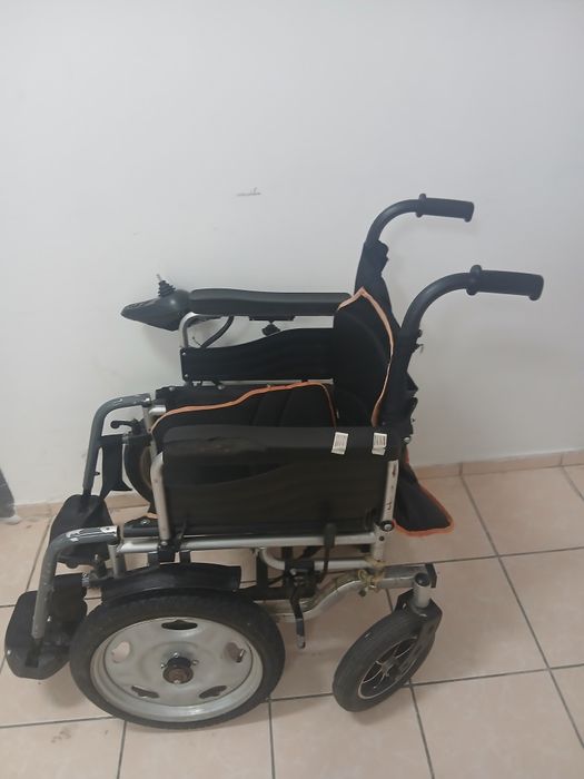 Электроный коляска