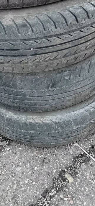 Продам 3 летней резины