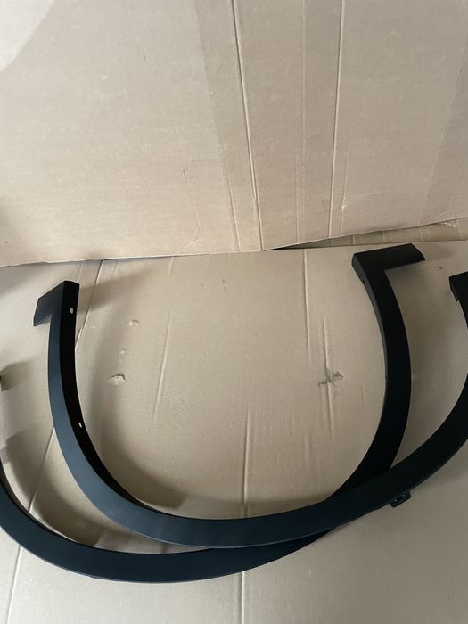 Overfender  aripa BMW X1 F48 ornament aripa bara