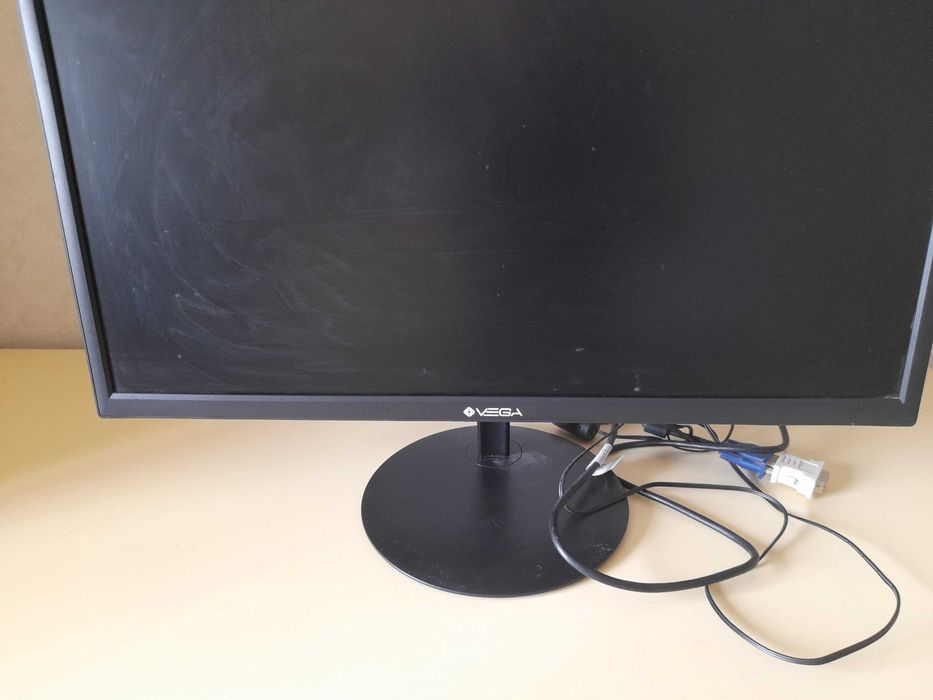 Продам монитор VEGA V238IPS в хорошем состоянии.