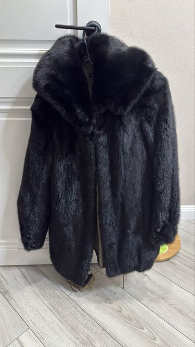 Продается Норковая шуба