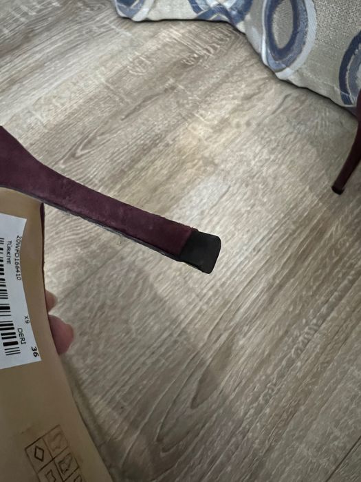 Туфли замшевые Derimod