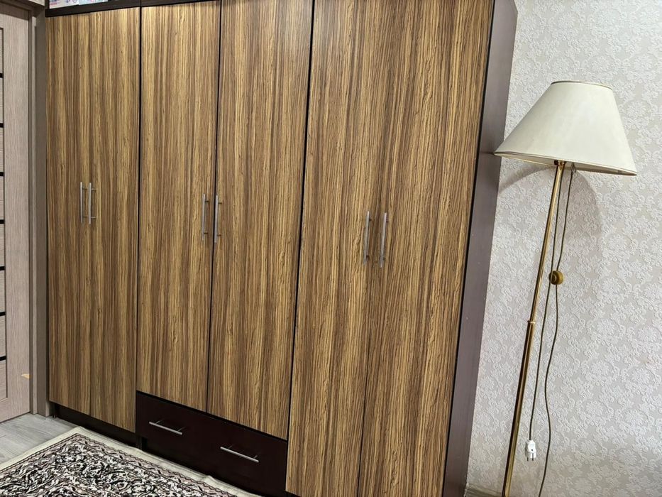 Продам спальный гарнитур