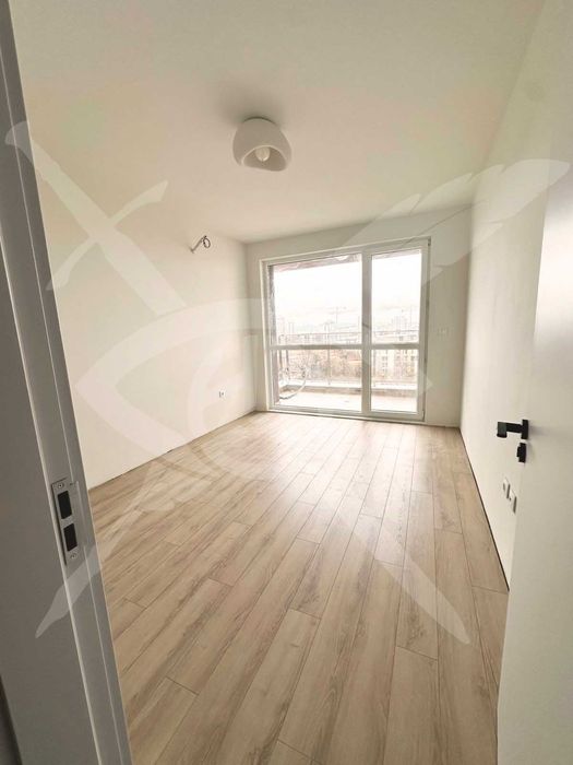 Продава се Двустаен апартамент в Пловдив, Южен - 77 кв.м за 961 €/кв.м - Снимка #1