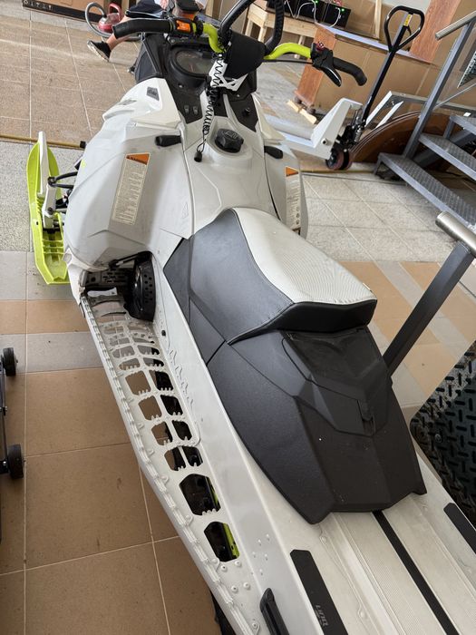SkiDoo Snowmobil Ski Doo 800
