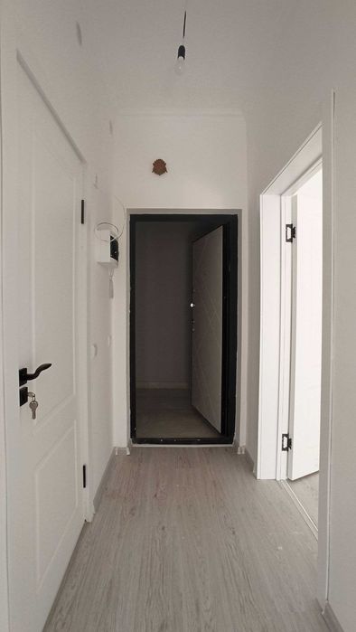 Срочно сотилади. 1 хона 2 этаж. Мусаффо МАСКАН ТЖМ. Водник ID:OY 61