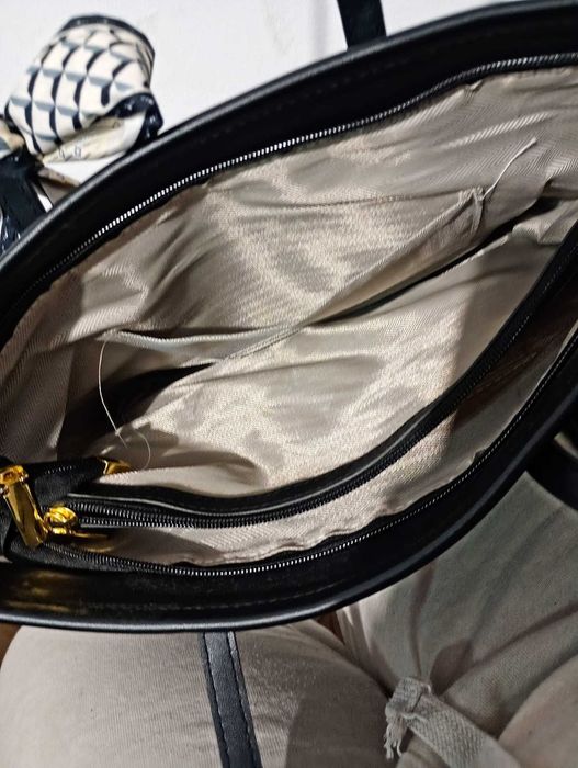 Geanta neagra eleganta