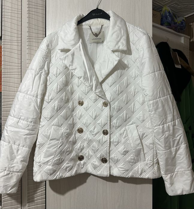 Шикарнаяя куртка Ласаграда