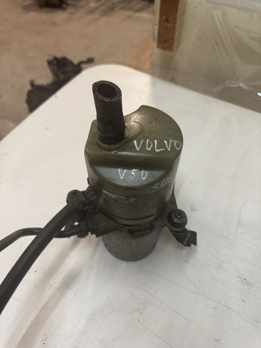 Хидравлична помпа Волво с40 II в50 / Volvo s40 v50