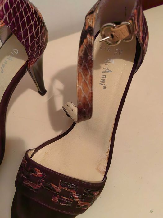 Оригинални сандали на марката Gi Anni