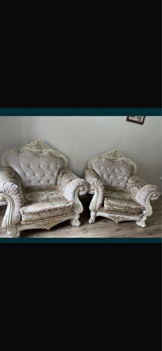 Тез арада дивандарымды сатамын.