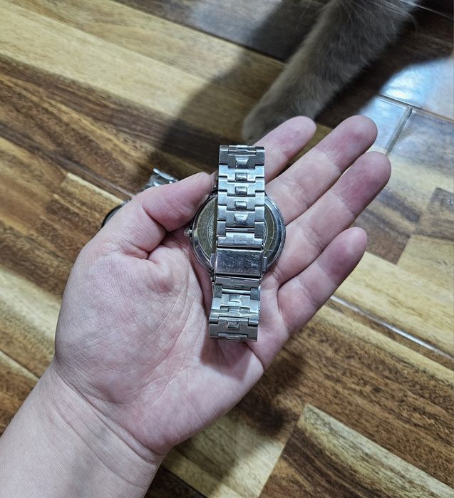 Соат ва ачки хаммаси 200 минг бервораман