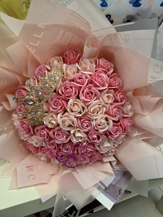 Buchete de trandafiri din satin/sapun