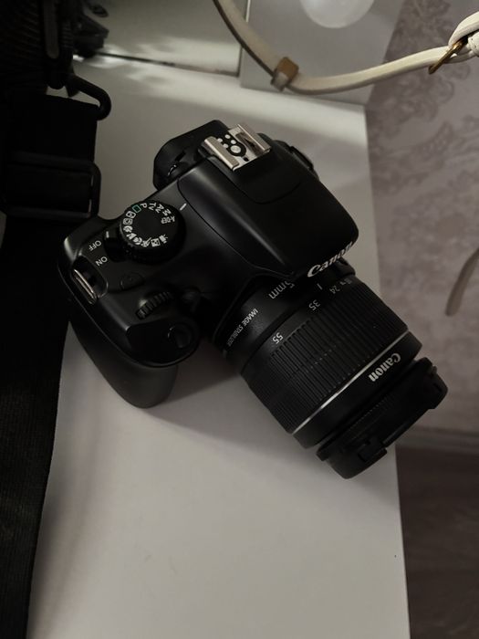 фотоаппарат 1100D