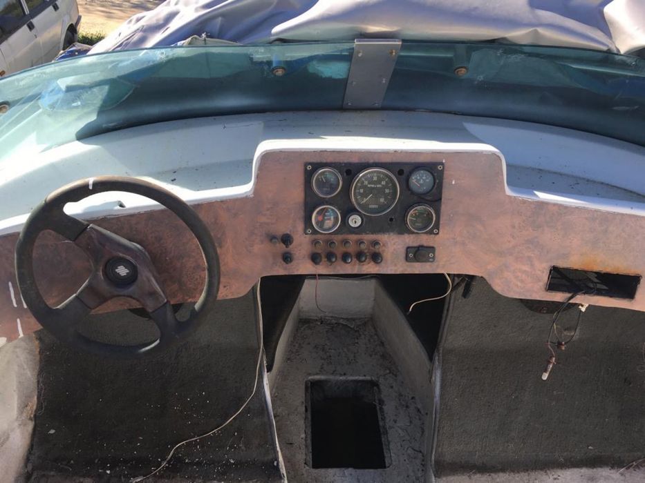 Barca salupa cu motor si peridoc Orsova • OLX.ro