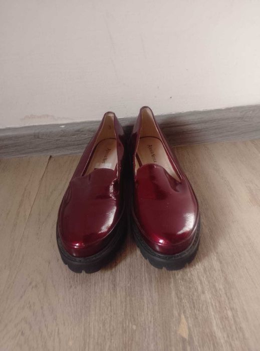 Продам женскую обувь