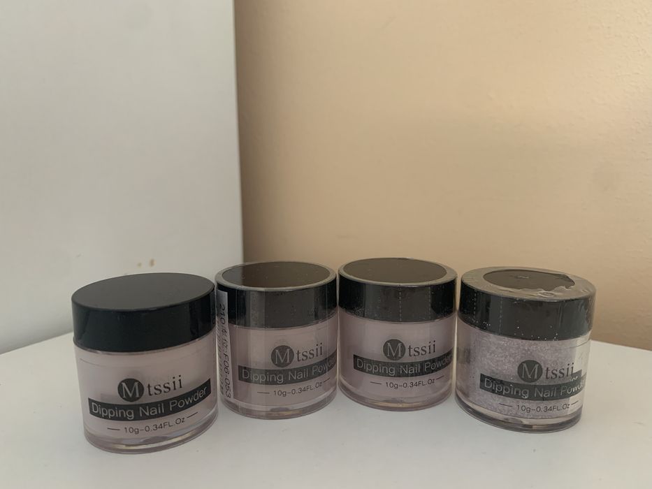 Комплект от 4 броя цветни пудри dipme