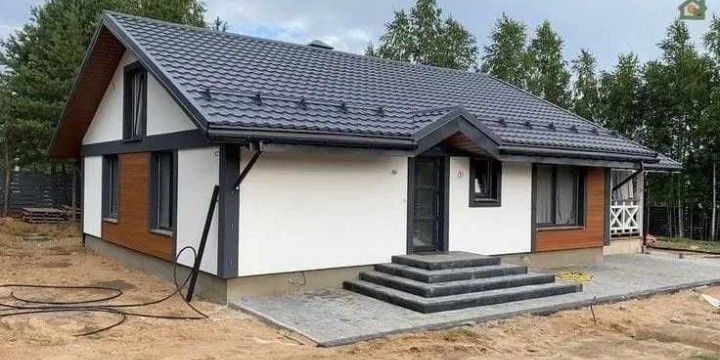 Case pe structura metalica