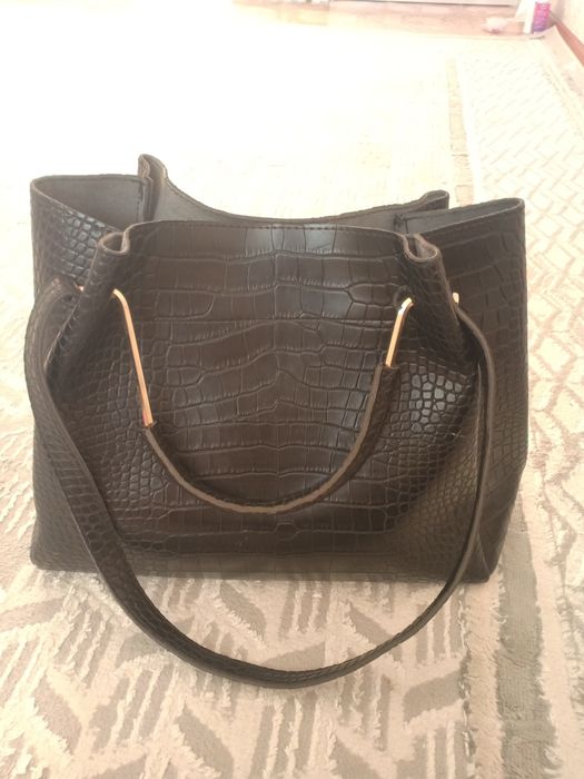 Продам сумку вместительную