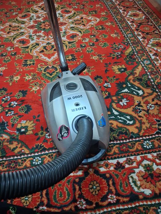 Pilesos malo polzovalis  pochti novi obrashaites 5 mik  vozle karzinki