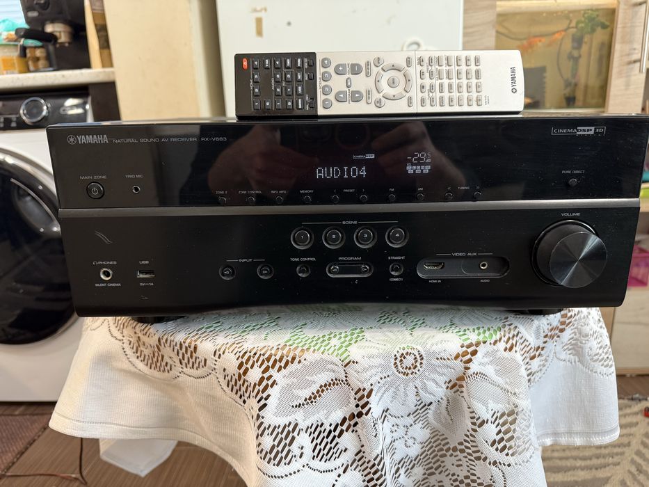 Yamaha RX-V683 Bluetooth Wi Fi
