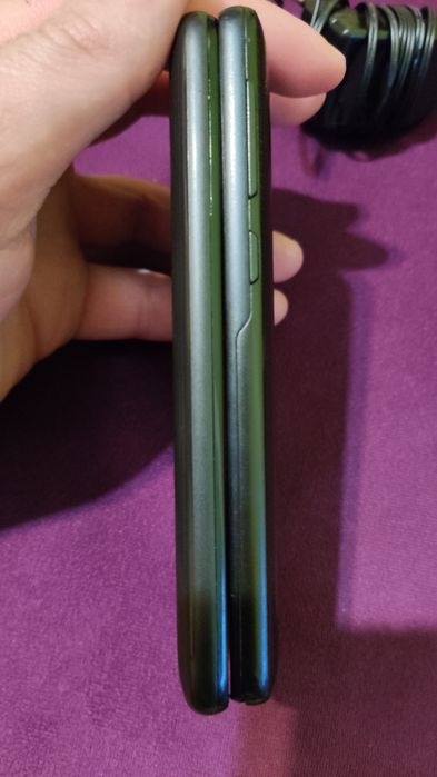 Alcatel 5033Y и Alcatel 5003D_EEA  JOY1